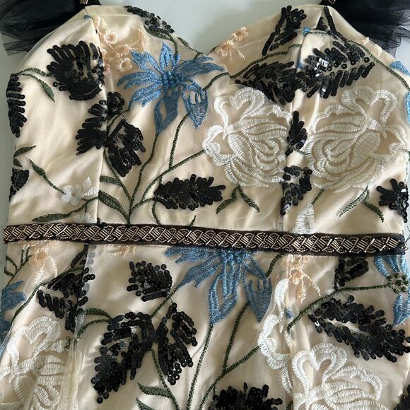 Lulus Cream Showstopper Embroidered Sequin Bodycon Midi Dress Size Small - Picture 4 of 12